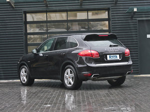 2011款S E-Hybrid 左后45度