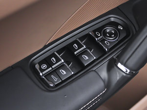 2011S E-Hybrid п؅^(q)