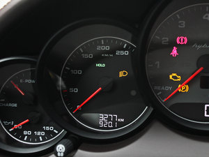 2011S E-Hybrid п؅^(q)