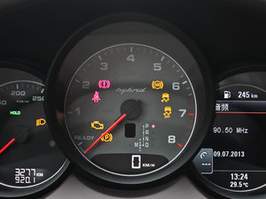 2011S E-Hybrid п؅^(q)