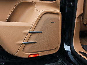 2011S E-Hybrid п؅^(q)