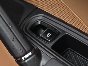 2011S E-Hybrid п؅^(q)