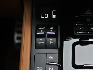 2011款S E-Hybrid 中控区
