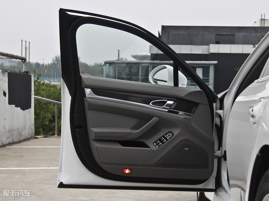 2012Panamera S Hybrid