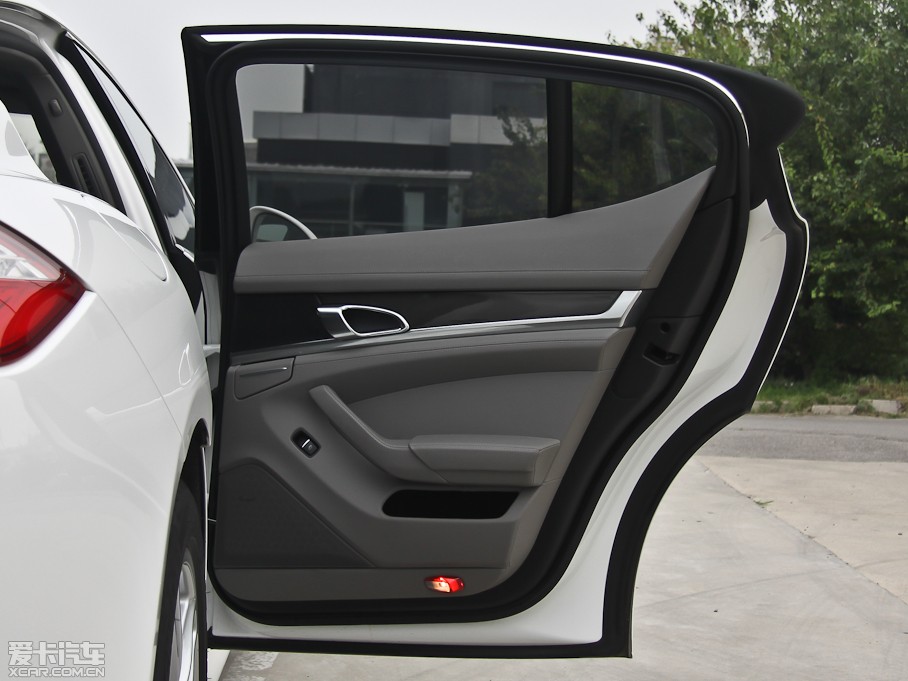 2012Panamera S Hybrid