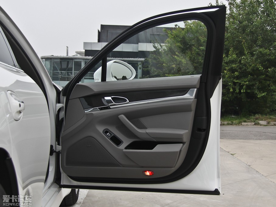 2012Panamera S Hybrid