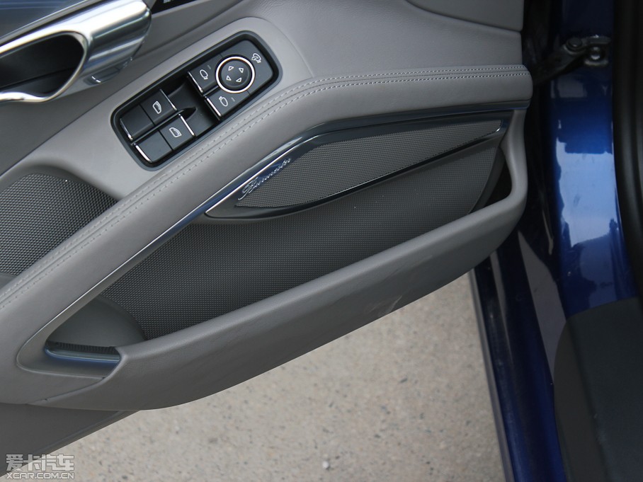 2012r(sh)911 Carrera S