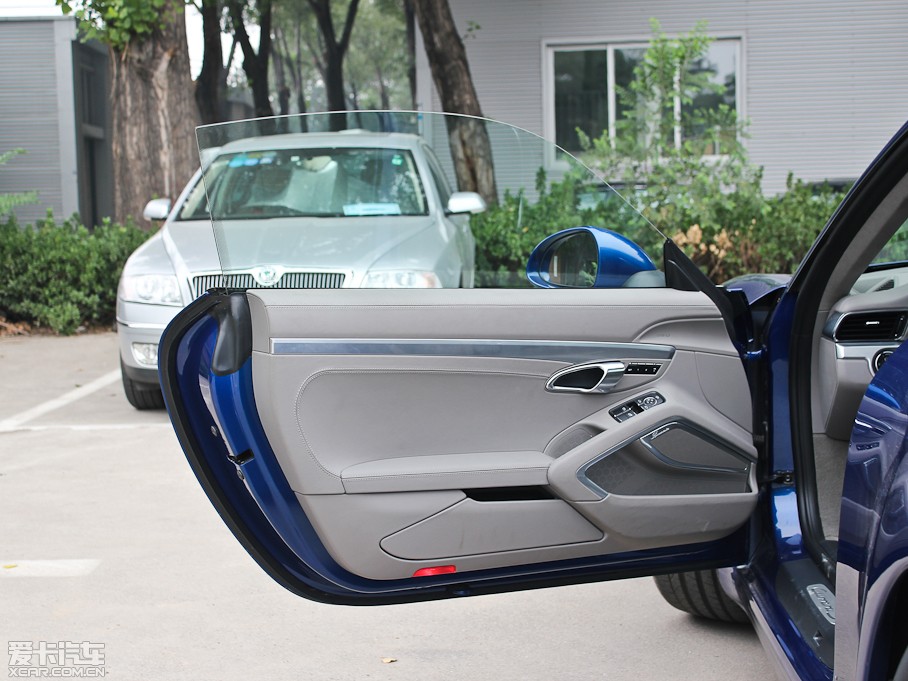 2012r(sh)911 Carrera S