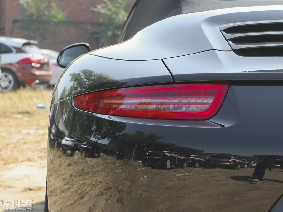 2012r(sh)911 Carrera Cabriolet