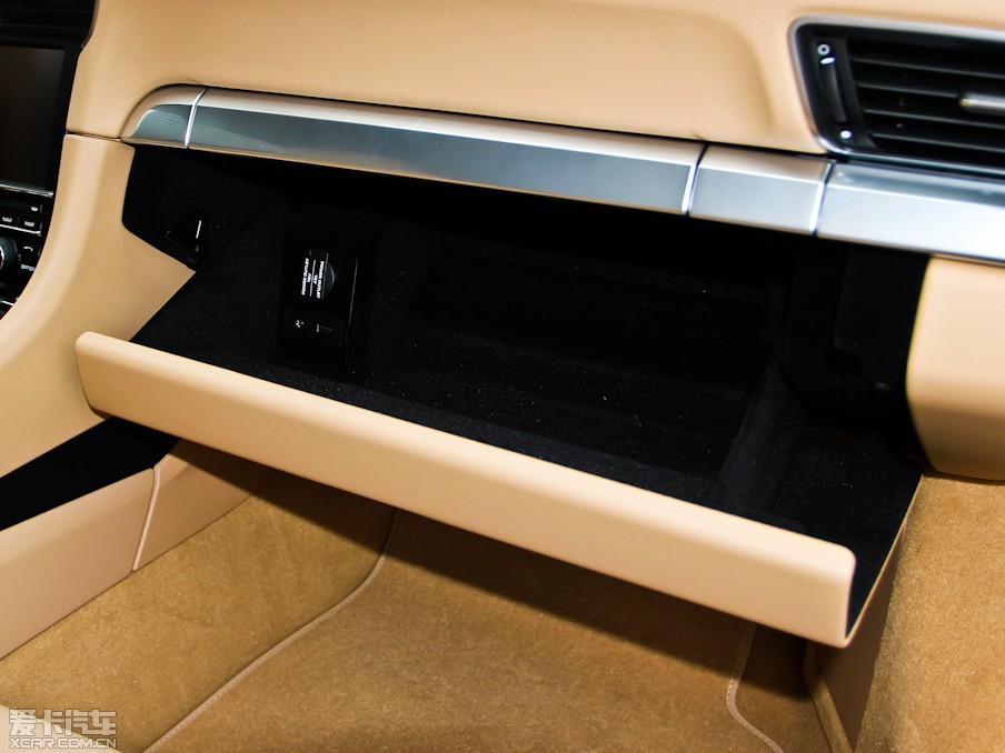 2012r(sh)911 Carrera Cabriolet