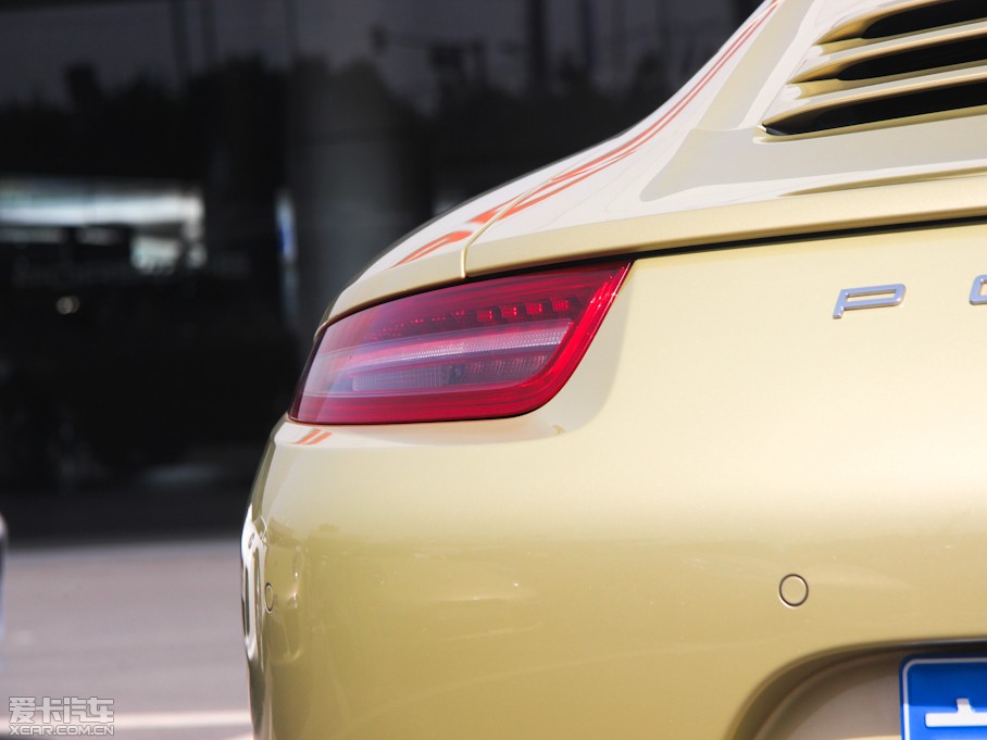 2012r(sh)911 Carrera