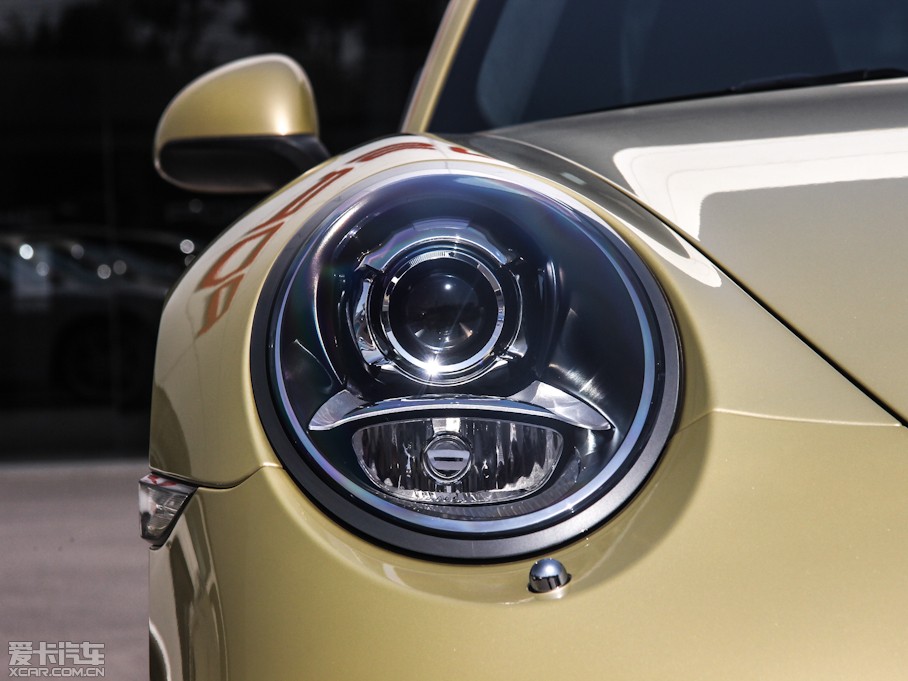 2012r(sh)911 Carrera