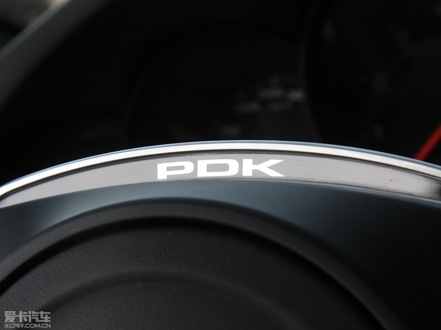 2012r(sh)911 Carrera