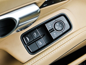 2012Carrera Cabriolet {܇ƅ^	