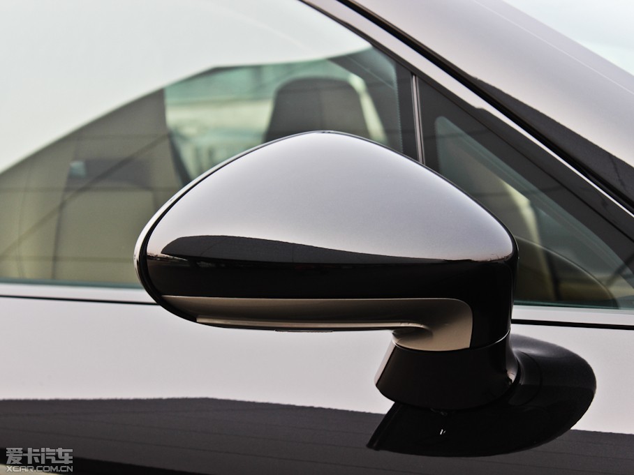 2013Panamera 4 Platinum Edition