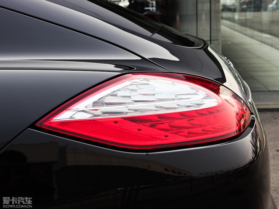 2013Panamera 4 Platinum Edition