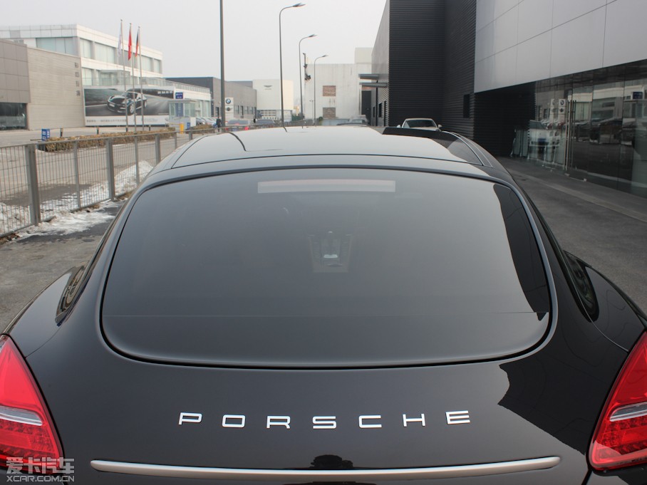 2013Panamera 4 Platinum Edition