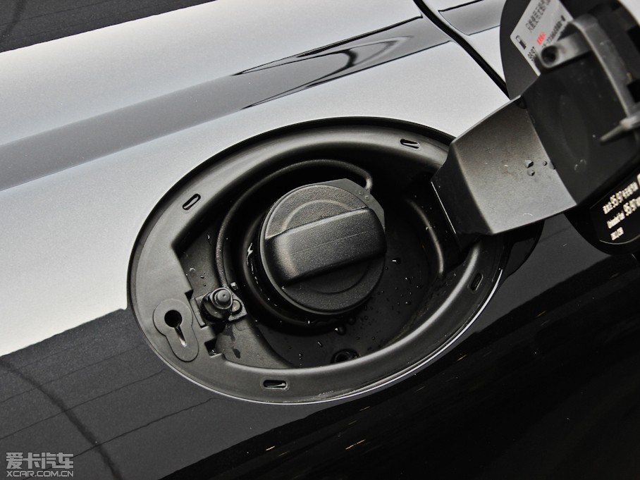 2013Panamera 4 Platinum Edition