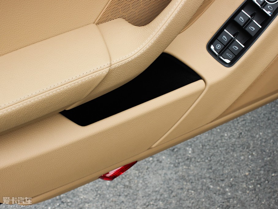 2013Panamera 4 Platinum Edition