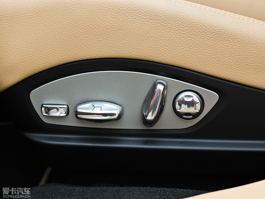 2013Panamera 4 Platinum Edition