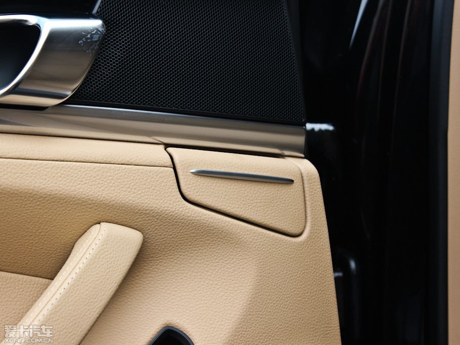 2013Panamera 4 Platinum Edition