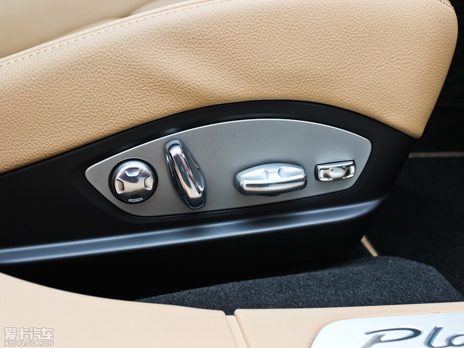 2013Panamera 4 Platinum Edition