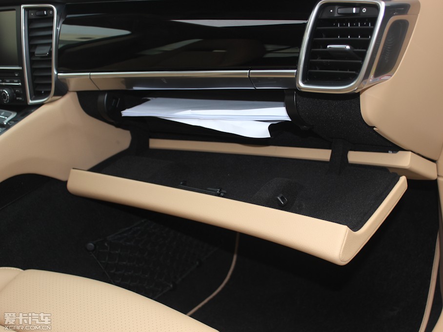 2013Panamera 4 Platinum Edition