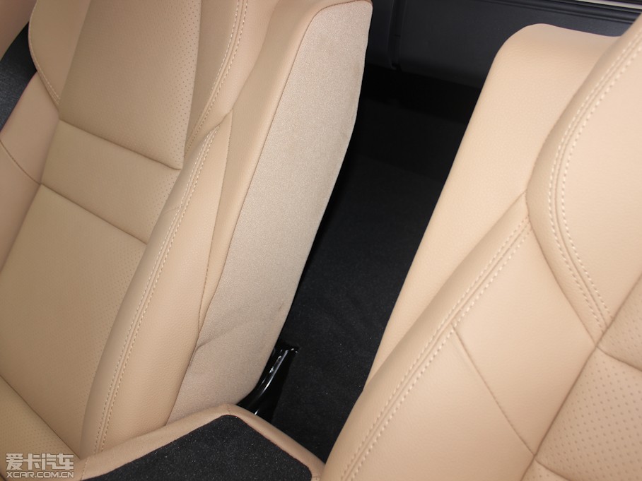 2013Panamera 4 Platinum Edition