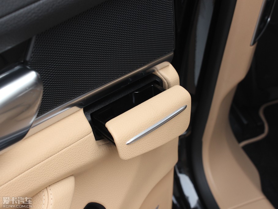 2013Panamera 4 Platinum Edition