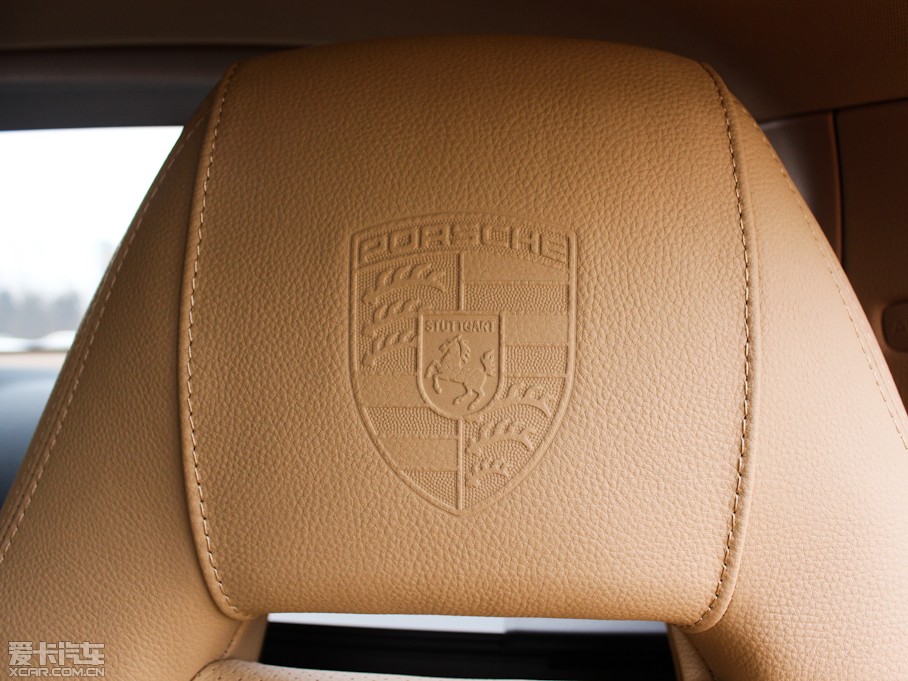 2013Panamera 4 Platinum Edition