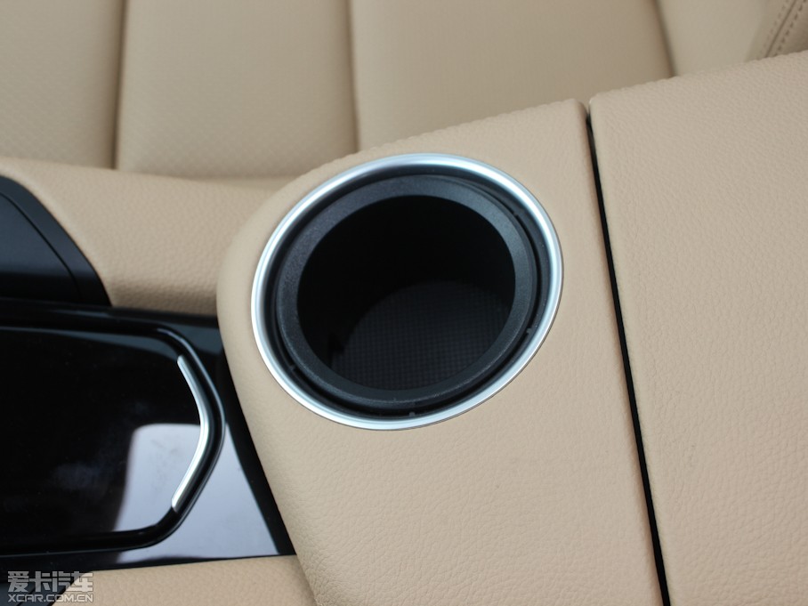 2013Panamera 4 Platinum Edition