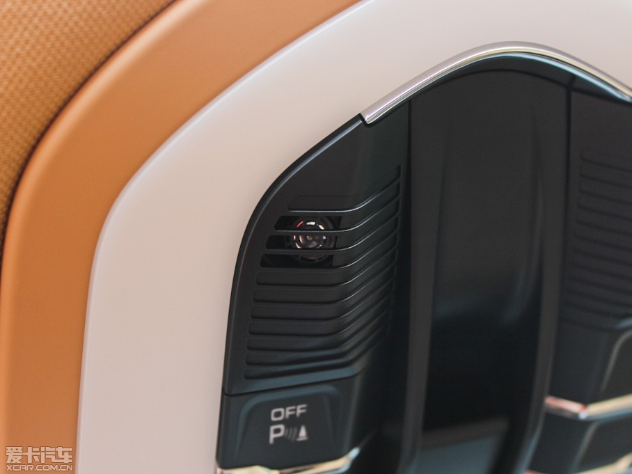 2013Panamera 4 Platinum Edition