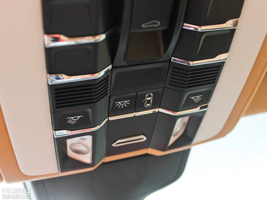 2013Panamera 4 Platinum Edition