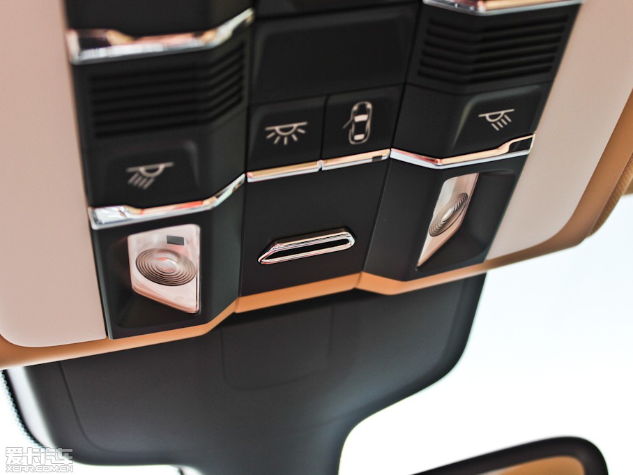 2013Panamera 4 Platinum Edition