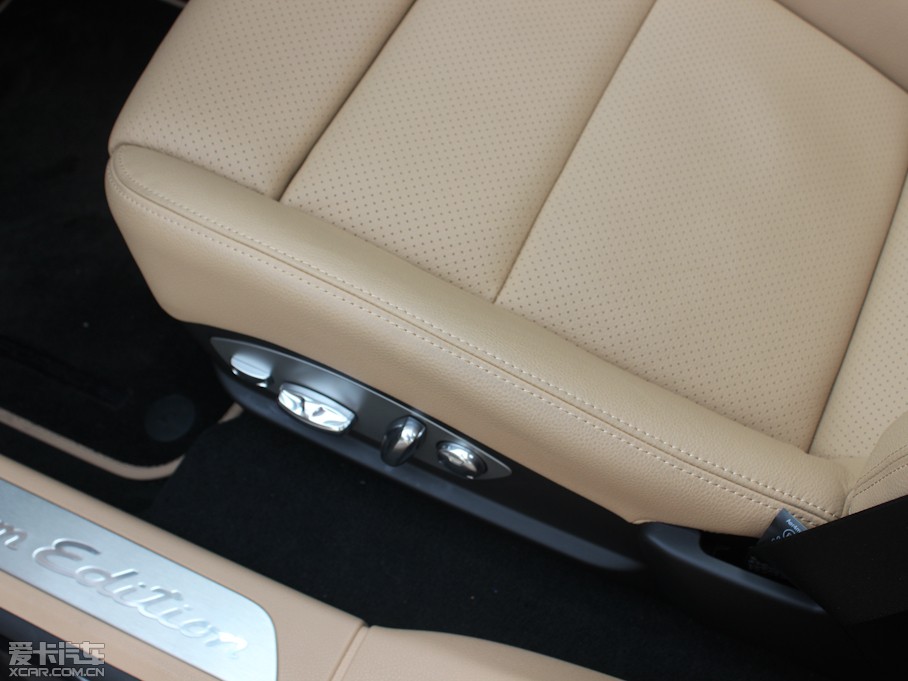 2013Panamera 4 Platinum Edition