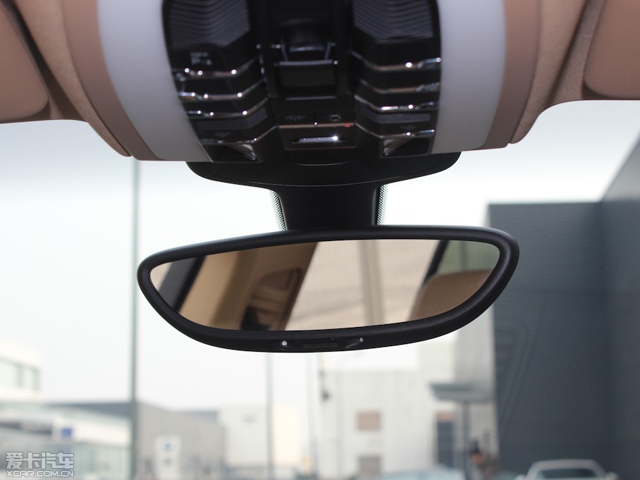 2013Panamera 4 Platinum Edition