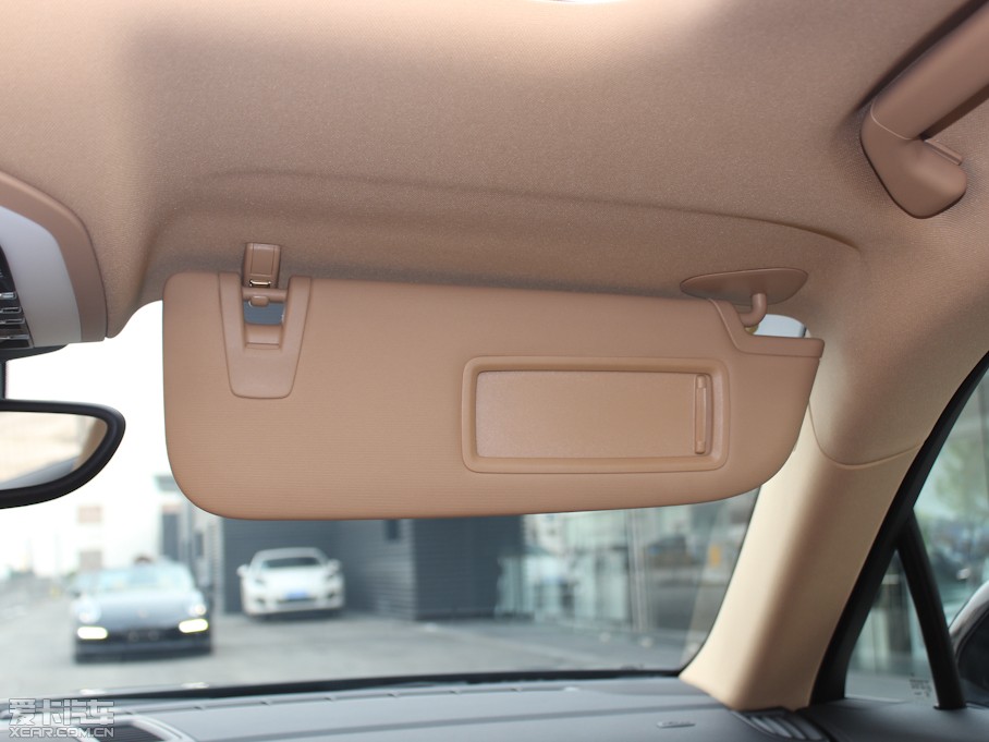 2013Panamera 4 Platinum Edition