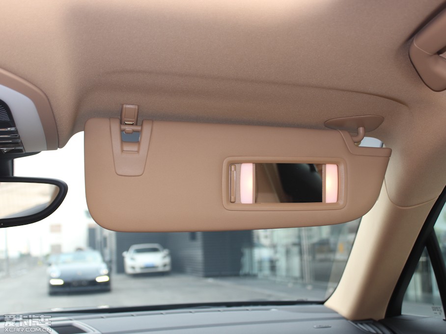 2013Panamera 4 Platinum Edition