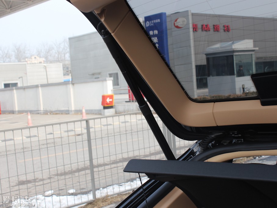 2013Panamera 4 Platinum Edition