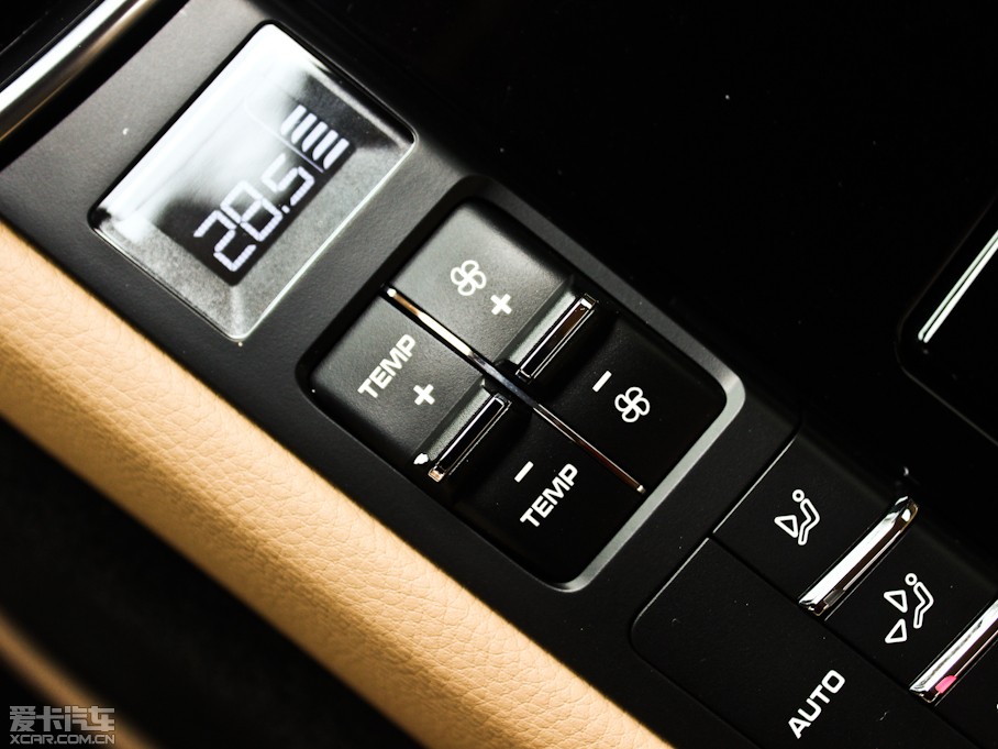 2013Panamera 4 Platinum Edition