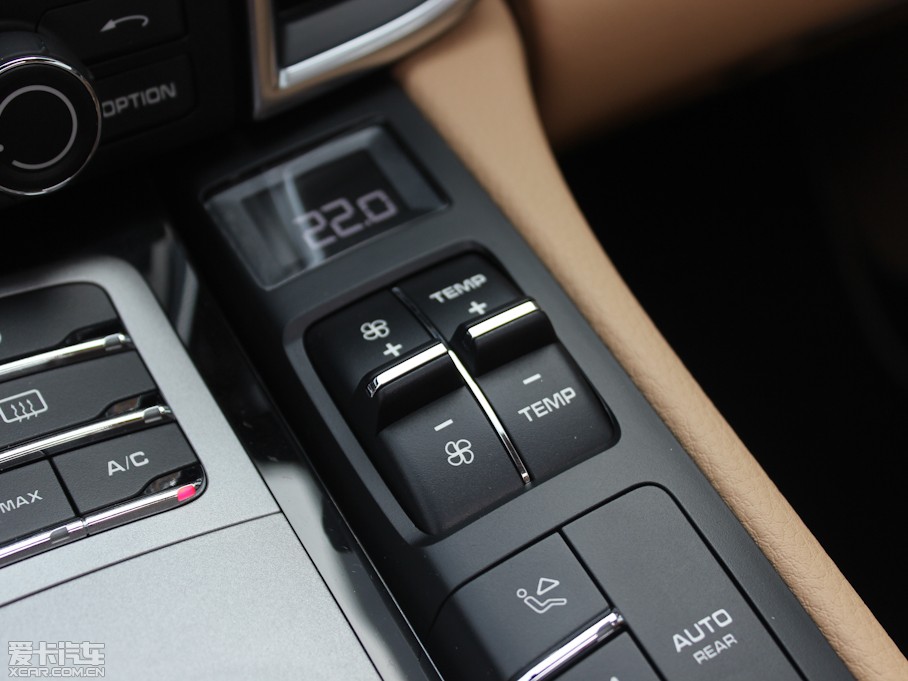 2013Panamera 4 Platinum Edition