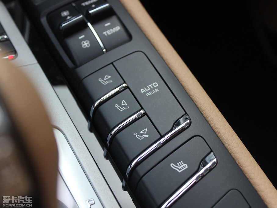 2013Panamera 4 Platinum Edition