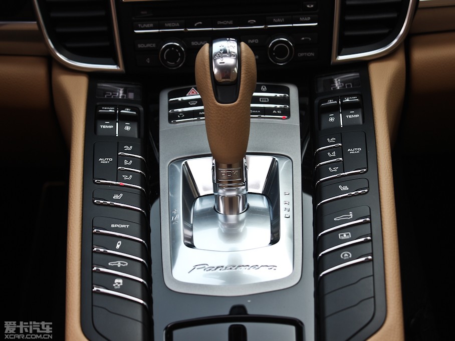 2013Panamera 4 Platinum Edition