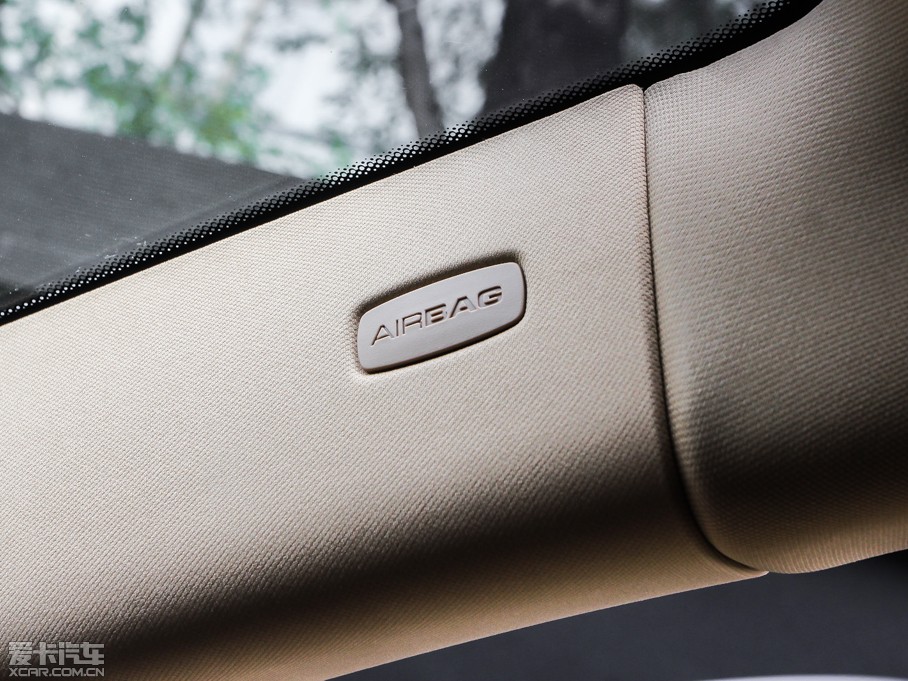 2013Panamera Platinum Edition