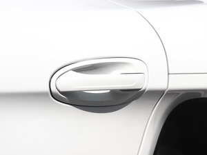 2013款2.7L 主驾门拉手