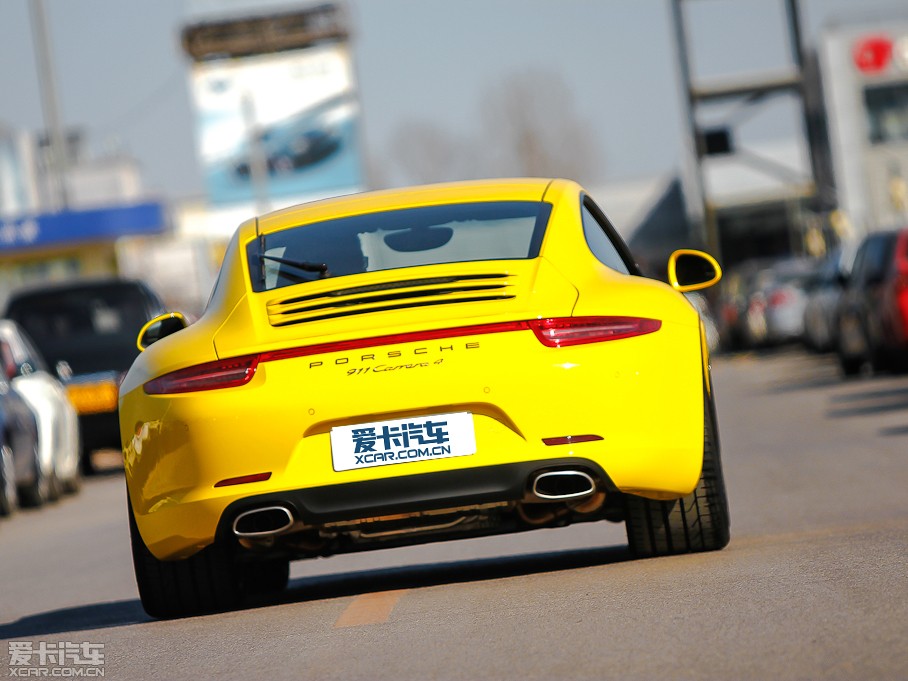 2013r911 Carrera 4