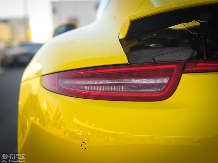 2013��r��911 Carrera 4