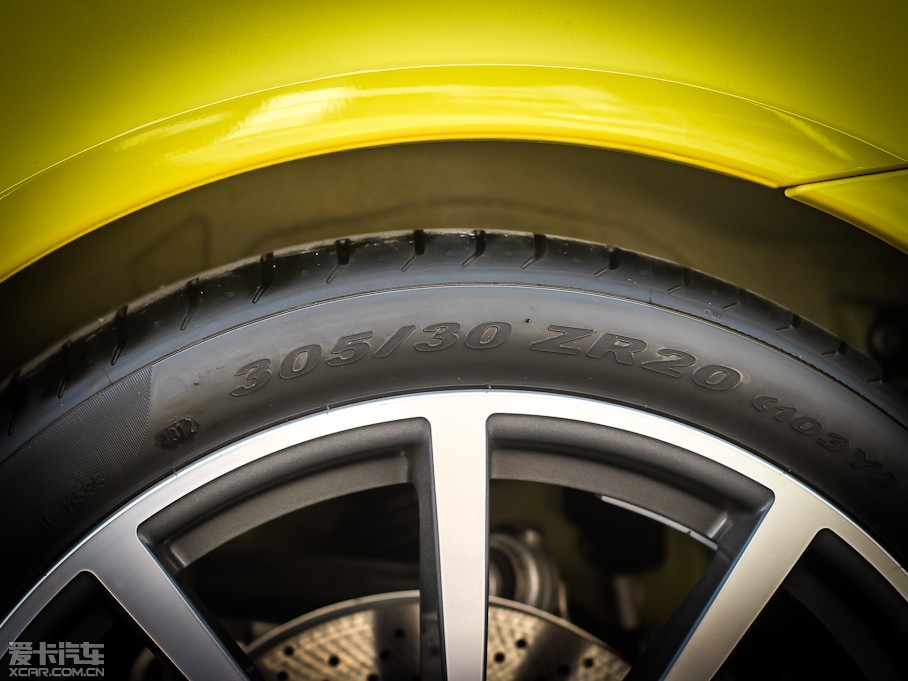 2013r911 Carrera 4