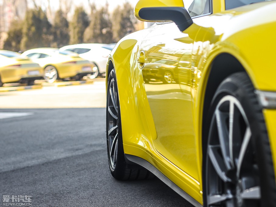 2013r911 Carrera 4