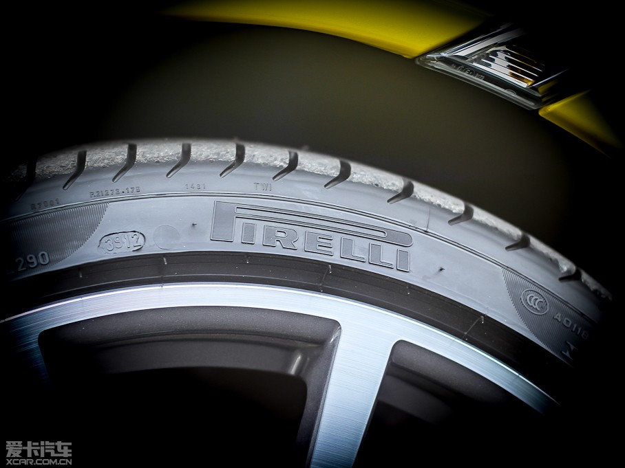 2013r911 Carrera 4